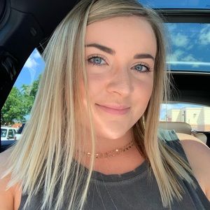 Meet your Posher, Karlie